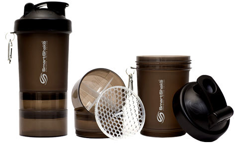 Ключевое преимущество шейкера SmartShake - наличие нескольких отсеков для хранения Ключевое преимущество шейкера SmartShake - наличие нескольких отсеков для хранения